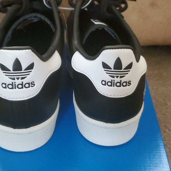 SUPERSTAR - Picture 4 of 6